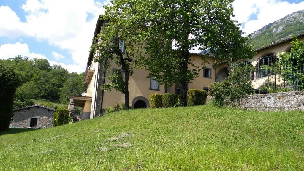 Apartment Casa Gianfrati Corfino Eksteriør billede