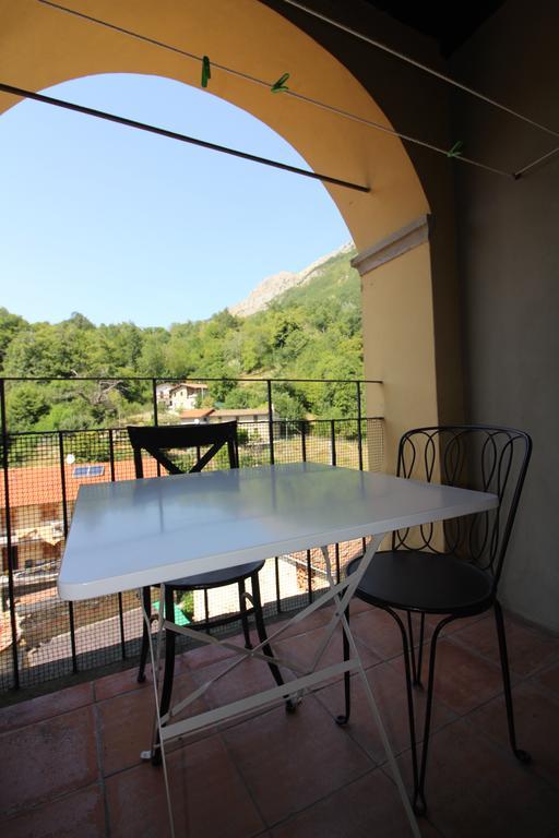 Apartment Casa Gianfrati Corfino Eksteriør billede